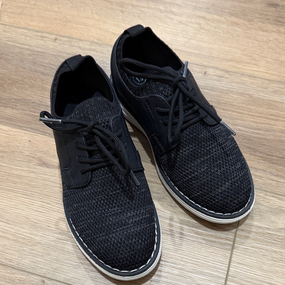 Dress shoe